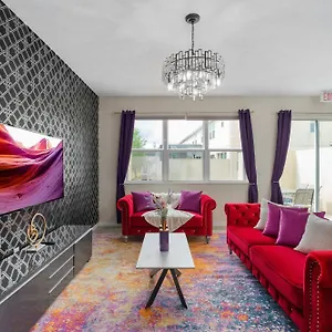 Super Fun- Colors Gameroom Lakeviews & Sleeps 13