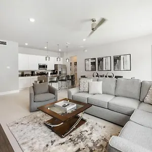 Resort-style 4-bed Loft Apartament