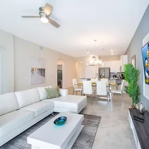 Casa vacanze Disney Magic Championsgate Resort House 15 Min From Disney World With Club Houses, 7 Pools And Water Park, Golf And More! *