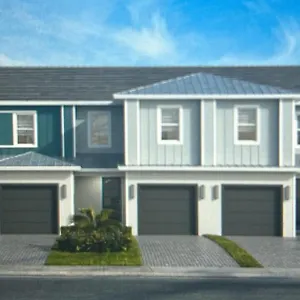 Charming 3 Bedroom Townhouse Located In Reunion Kissimmee