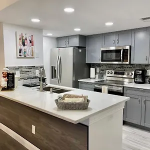 Superior 3br Near Attractions Kissimmee
