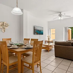 Stylish 3br Townhouse - 15 Min To Parks Hébergement de vacances Kissimmee