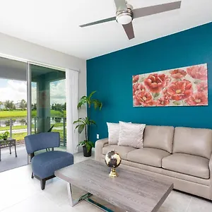 Semesterbostad Amazing Townhome With Lake View At Storey Lake Resort *