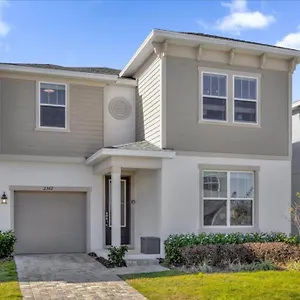 6 Bedrooms - 4,5 Bathrooms - Solara 2382sw Kissimmee