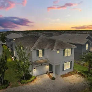 度假居 6 Bedrooms - 5 Bathrooms - Storey 4792 基西米