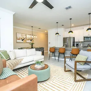Semesterbostad Stylish & Free Access 2420 Kissimmee