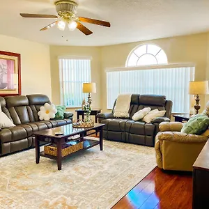 Sun-filled Near Pool Access Appartamento Kissimmee