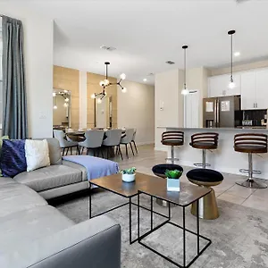 4 Bedrooms - 3 Bathrooms - Storey 4818ml *