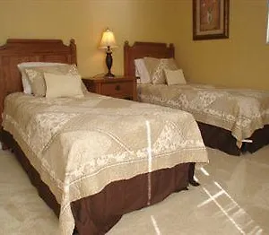فندق Homes4uu - Area Vacation Rentals- 3*