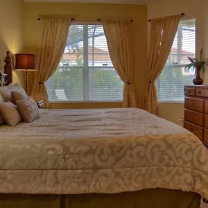Apartment Heathrow With Pool At Windsor Hills