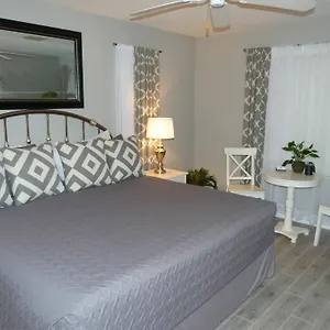 Hotel Orlando Mickeys Poolside Get Away Kissimmee