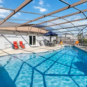 Debany Staycation Near Villa *