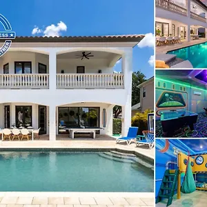 Orlando Paradise Awaits: 5 Bedroom Villa6649 Villa Kissimmee