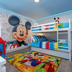 4Br Lakefront - Themed Rooms - Pool & Bbq!
