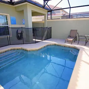Villa Beautiful 5bd, Full Amenities, 10 Min - 8853 Kissimmee